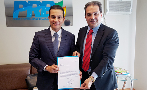 Pereira se licencia, e Lopes assume PRB interinamente