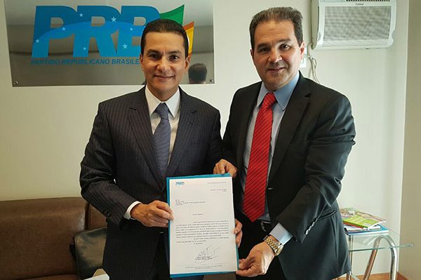 Marcos Pereira se licencia e Eduardo Lopes assume PRB interinamente