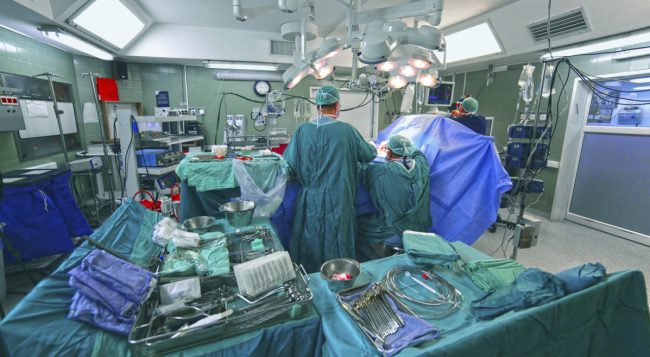 preparacao-sala-cirurgia