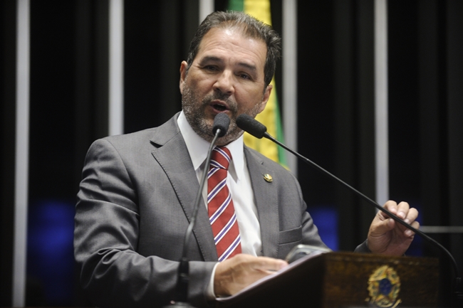 Plenário do Senado durante sessão deliberativa ordinária.

Em discurso, senador Eduardo Lopes (PRB-RJ).

Foto: Moreira Mariz/Agência Senado